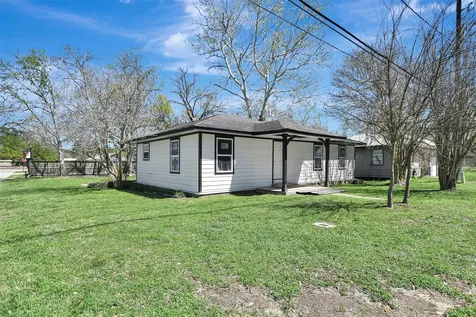 122 Commerce Street Magnolia TX 77355