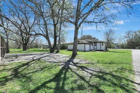 122 Commerce Street Magnolia TX 77355