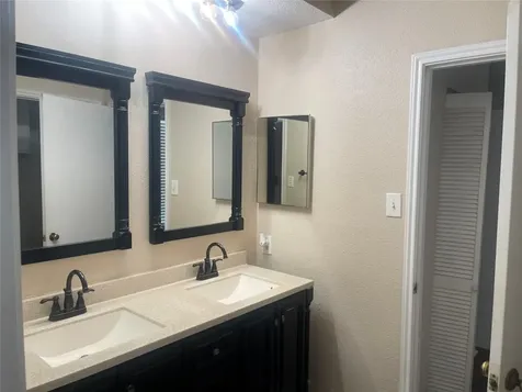 2121 El Paseo Street 1601 Houston TX 77054