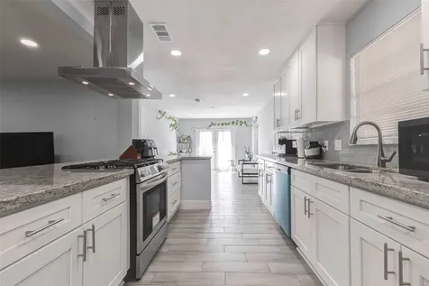 1210 Wilma Lois Avenue Pasadena TX 77502