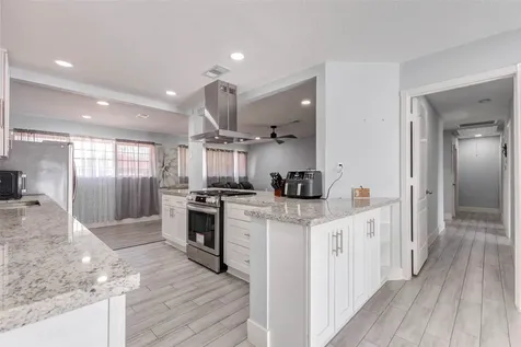 1210 Wilma Lois Avenue Pasadena TX 77502