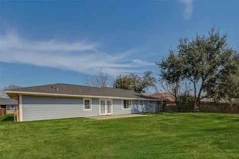 1210 Wilma Lois Avenue Pasadena TX 77502