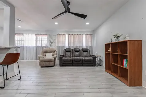 1210 Wilma Lois Avenue Pasadena TX 77502