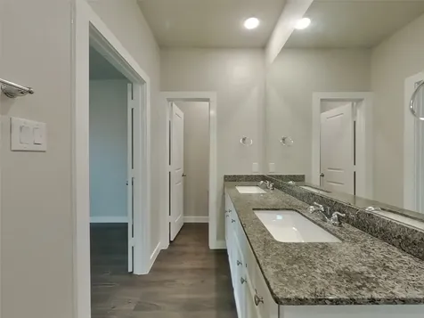 5163 Klein Orchard Drive Houston TX 77066