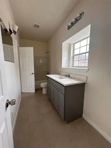6841 Larkstone Street B Houston TX 77028