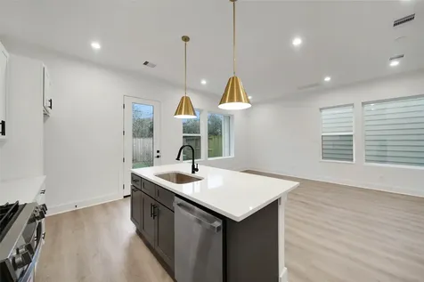 7618 Inwood Hills Lane Houston TX 77088