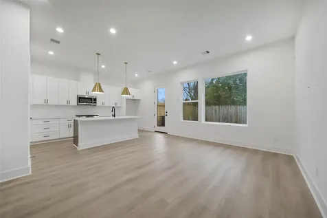 7618 Inwood Hills Lane Houston TX 77088