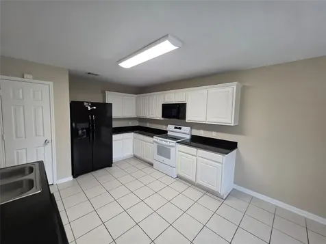 28942 Village Creek Loop Spring TX 77386
