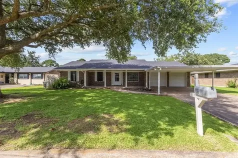 2901 Beldon Drive Port Arthur TX 77642