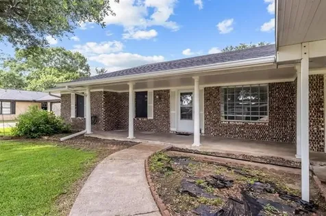 2901 Beldon Drive Port Arthur TX 77642
