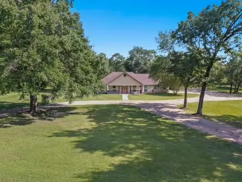 4529 Quiet Waters North Zulch TX 77872