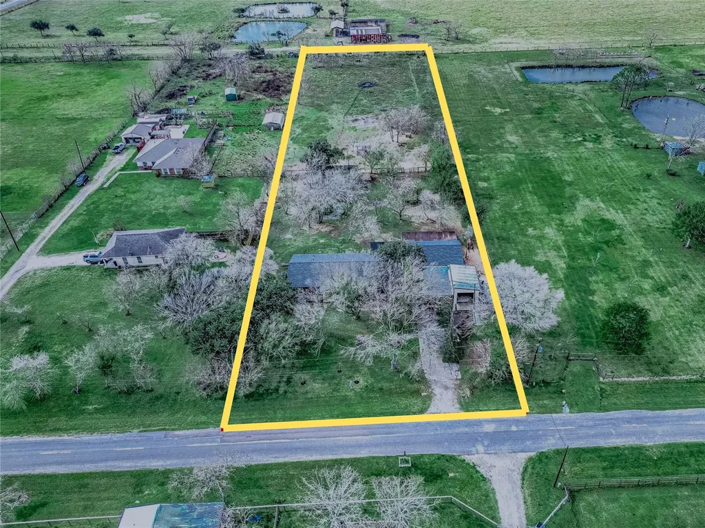 1619 Cr 387 -Marilyn Street Alvin TX 77511
