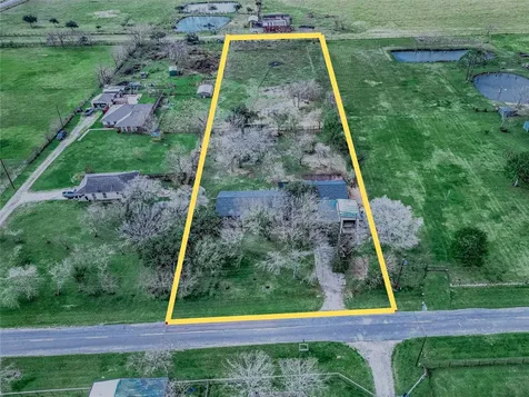 1619 Cr 387 -Marilyn Street Alvin TX 77511