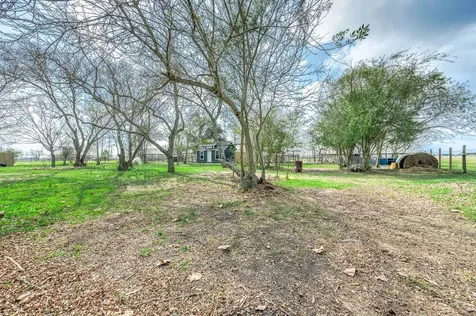 1619 Cr 387 -Marilyn Street Alvin TX 77511