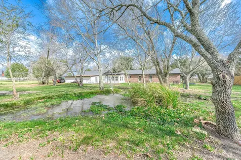 1619 Cr 387 -Marilyn Street Alvin TX 77511