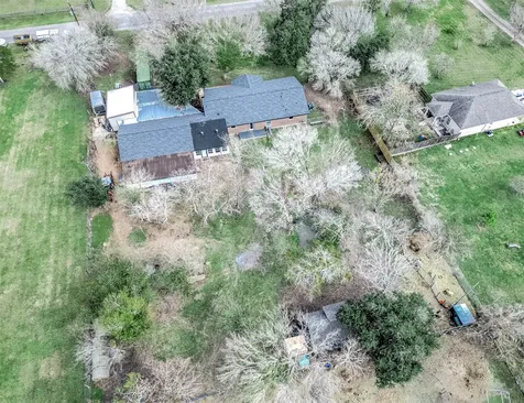 1619 Cr 387 -Marilyn Street Alvin TX 77511