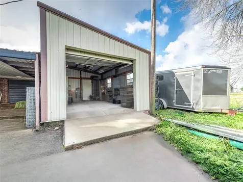 1619 Cr 387 -Marilyn Street Alvin TX 77511