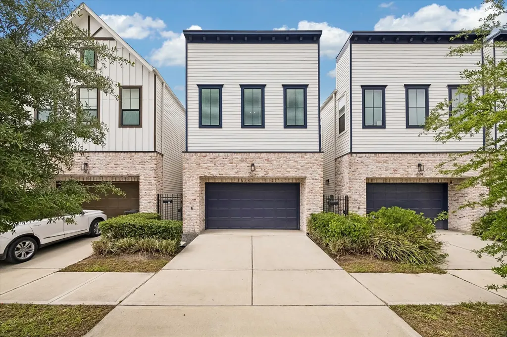 826 Nadine Street Houston TX 77009