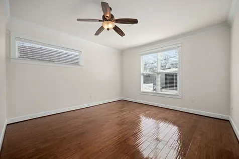 110 Kendall Street Houston TX 77003