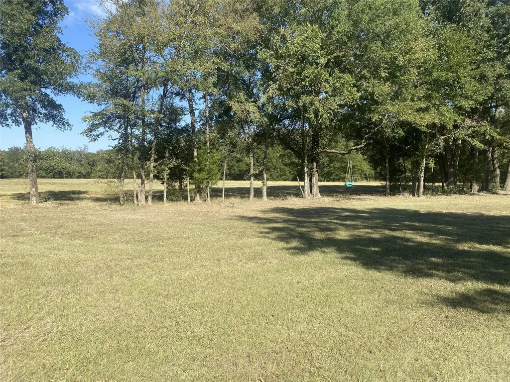 123 County Road 300 Oakwood TX 75855