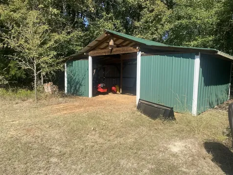 123 County Road 300 Oakwood TX 75855