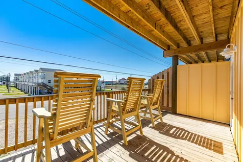 919 Blue Water Highway Surfside Beach TX 77541