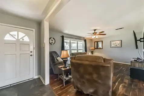 71 Garfield Street La Porte TX 77571