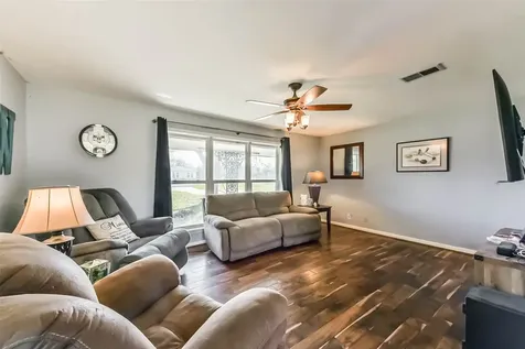 71 Garfield Street La Porte TX 77571