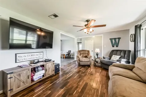 71 Garfield Street La Porte TX 77571