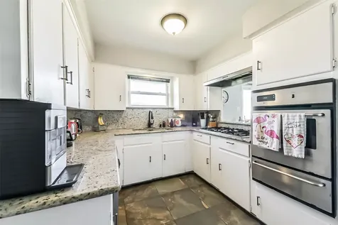 71 Garfield Street La Porte TX 77571