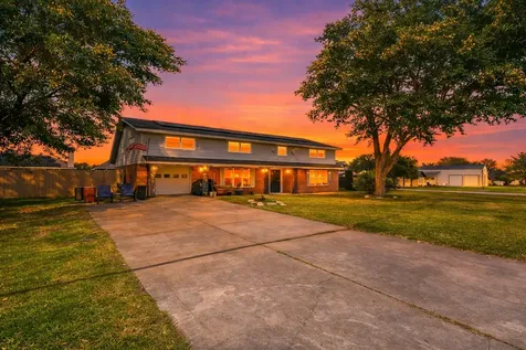 71 Garfield Street La Porte TX 77571