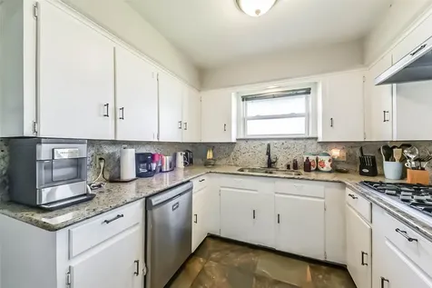 71 Garfield Street La Porte TX 77571