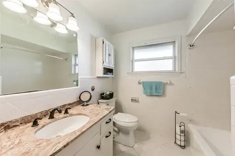 71 Garfield Street La Porte TX 77571