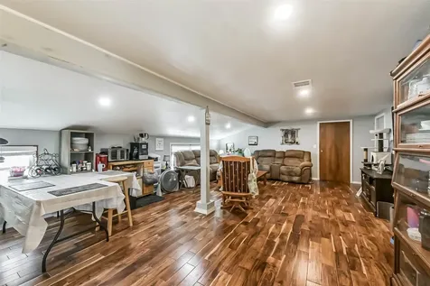 71 Garfield Street La Porte TX 77571