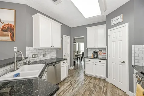 322 Spencer Landing W La Porte TX 77571