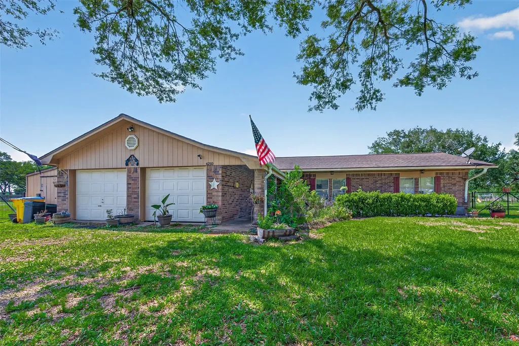 6210 Eagle Drive Rosenberg TX 77471