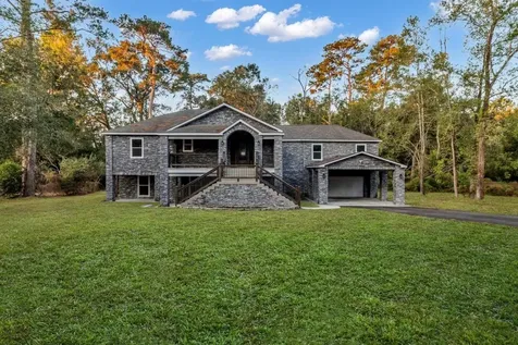83 White Oak Drive N Woodbranch TX 77357