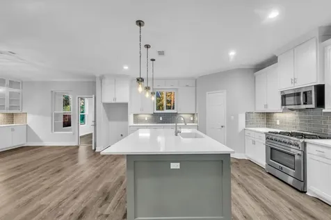 83 White Oak Drive N Woodbranch TX 77357