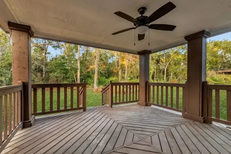 83 White Oak Drive N Woodbranch TX 77357