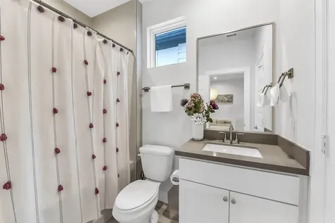 2804 Grand Fountains Drive D Houston TX 77054