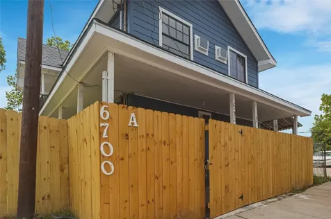6700 Avenue S Unit A Houston TX 77011