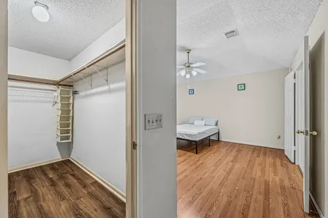 9915 Villa Verde Drive Houston TX 77064