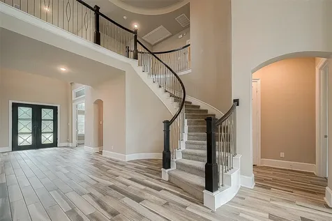 115 N Winter Sunrise Circle Tomball TX 77375