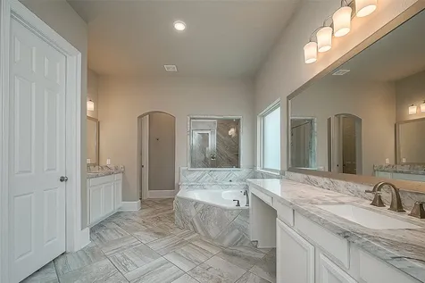 115 N Winter Sunrise Circle Tomball TX 77375