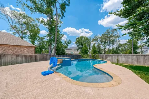 115 N Winter Sunrise Circle Tomball TX 77375