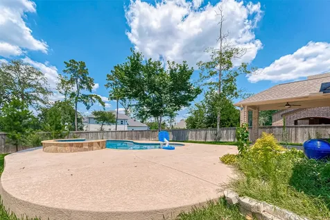 115 N Winter Sunrise Circle Tomball TX 77375