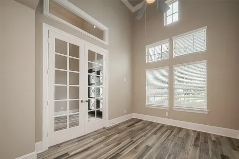 115 N Winter Sunrise Circle Tomball TX 77375