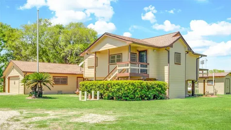 5216-4 County Road 469 Brazoria TX 77422