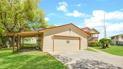 5216-4 County Road 469 Brazoria TX 77422