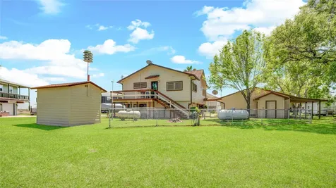 5216-4 County Road 469 Brazoria TX 77422
